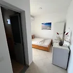 Peja Hotel Velipojë