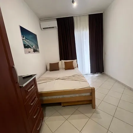 호텔 Peja Velipojë